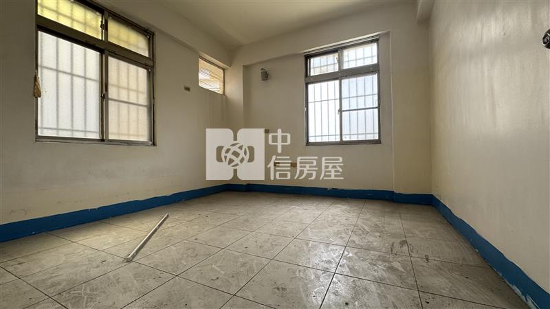 屏東房屋《潮州面寬車墅透天》房屋室內格局與周邊環境