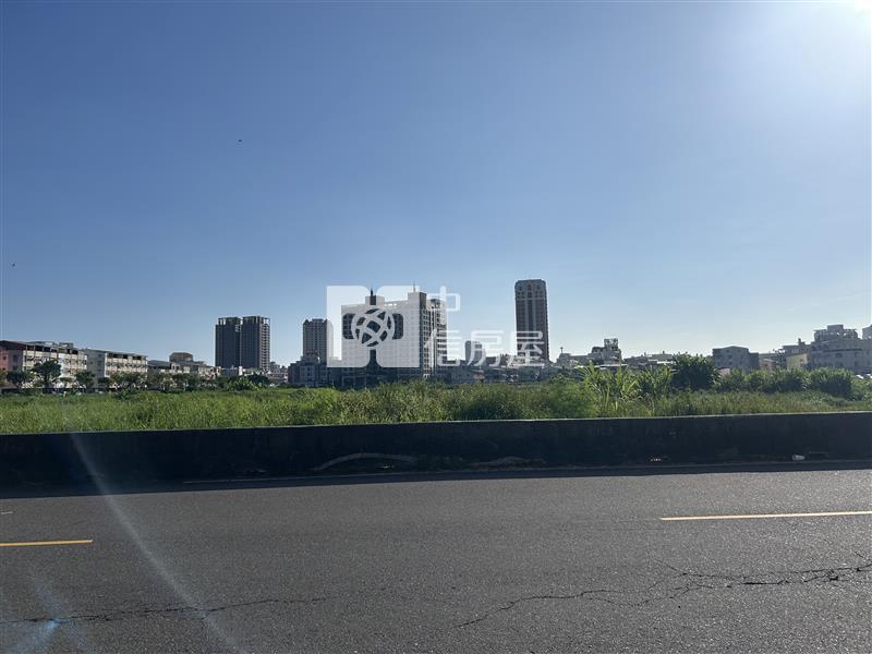 北區公園旁三角窗建地房屋室內格局與周邊環境