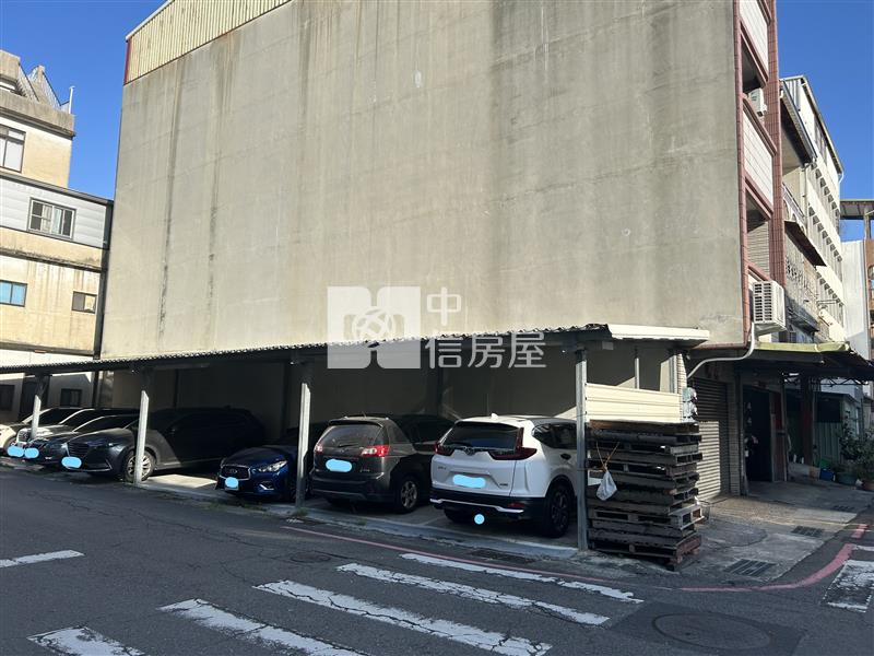 北區公園旁三角窗建地房屋室內格局與周邊環境