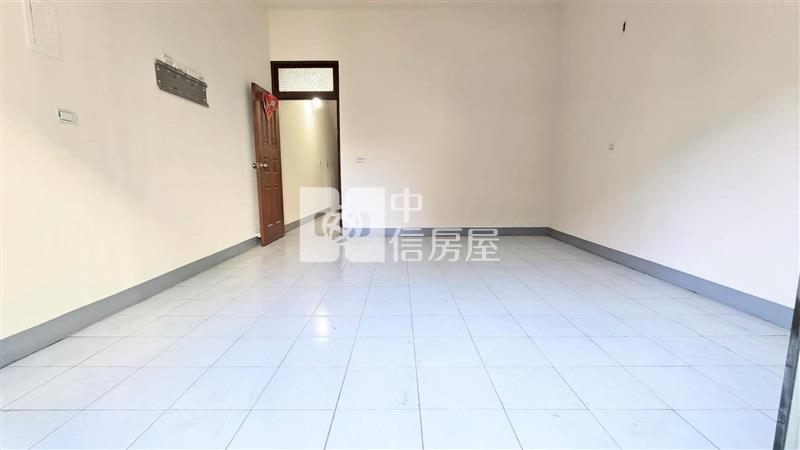 雙百貨賺錢鑫店面*專約*房屋室內格局與周邊環境