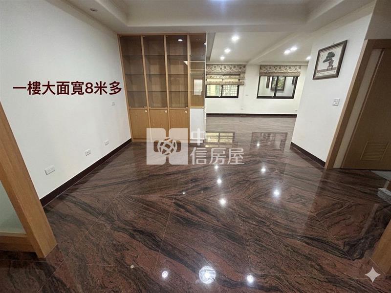 中壢工業區大地坪大面寬電梯透天(中信卓越團隊)房屋室內格局與周邊環境