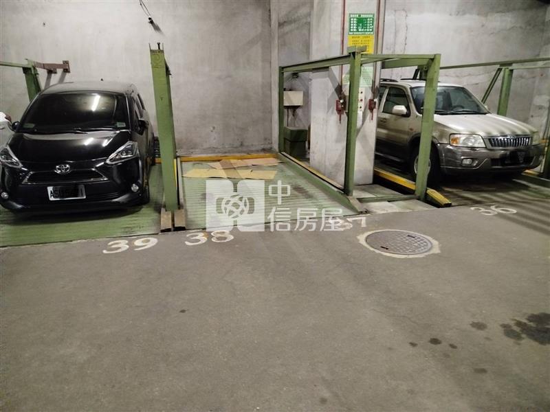 高工商圈大三房車位面康橋視野戶房屋室內格局與周邊環境