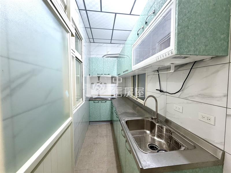 忠貞國小1樓三房美寓房屋室內格局與周邊環境