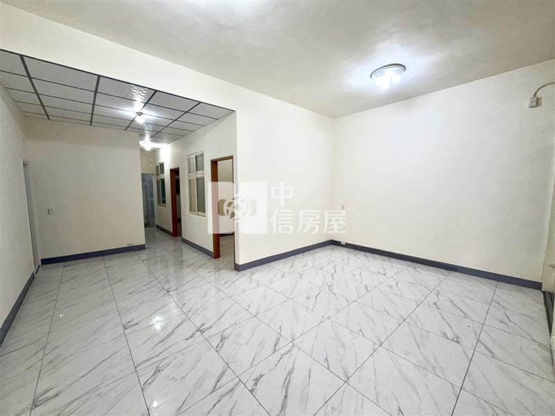 忠貞國小1樓三房美寓房屋室內格局與周邊環境