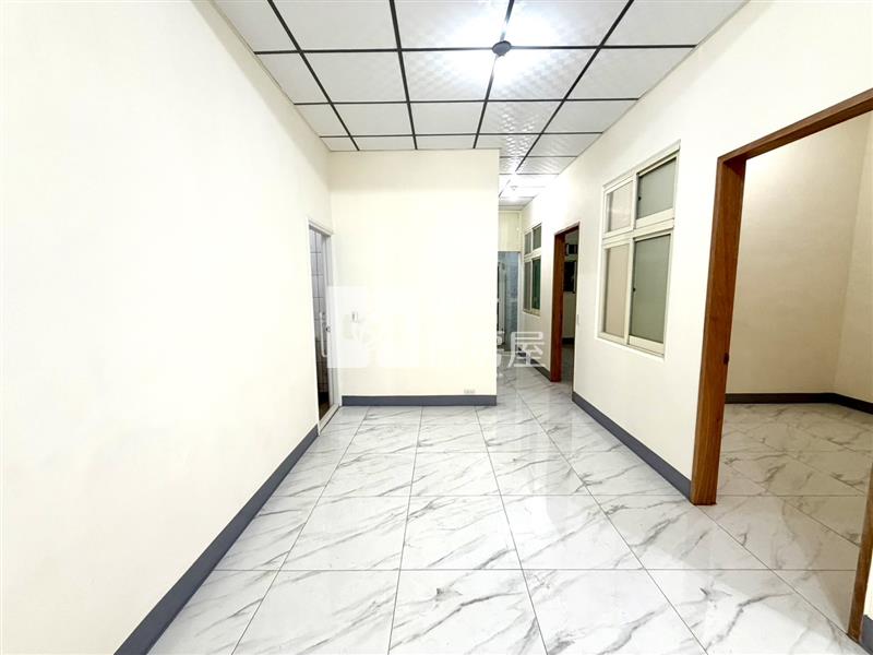 忠貞國小1樓三房美寓房屋室內格局與周邊環境