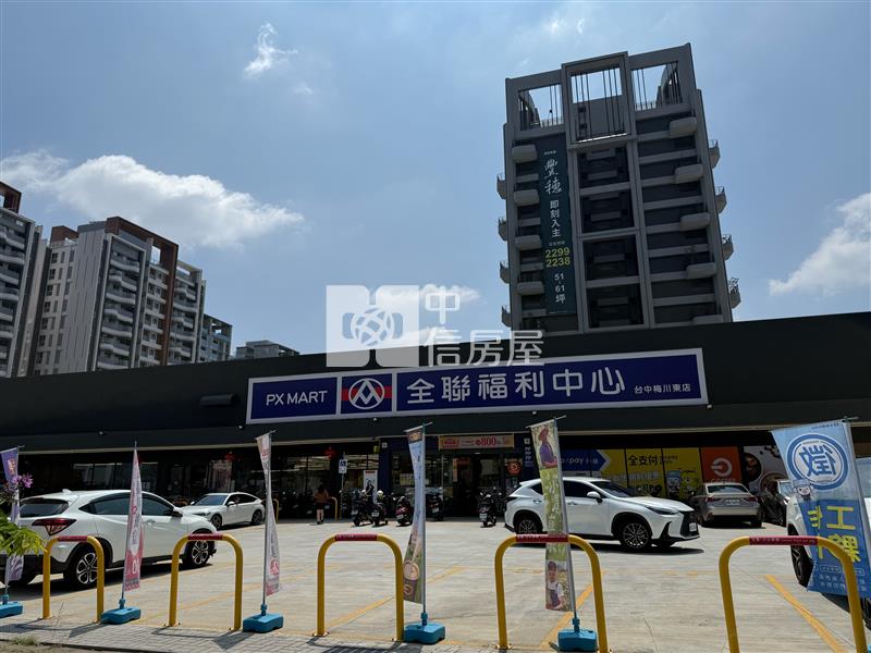 文心捷運站畢卡索大套房房屋室內格局與周邊環境