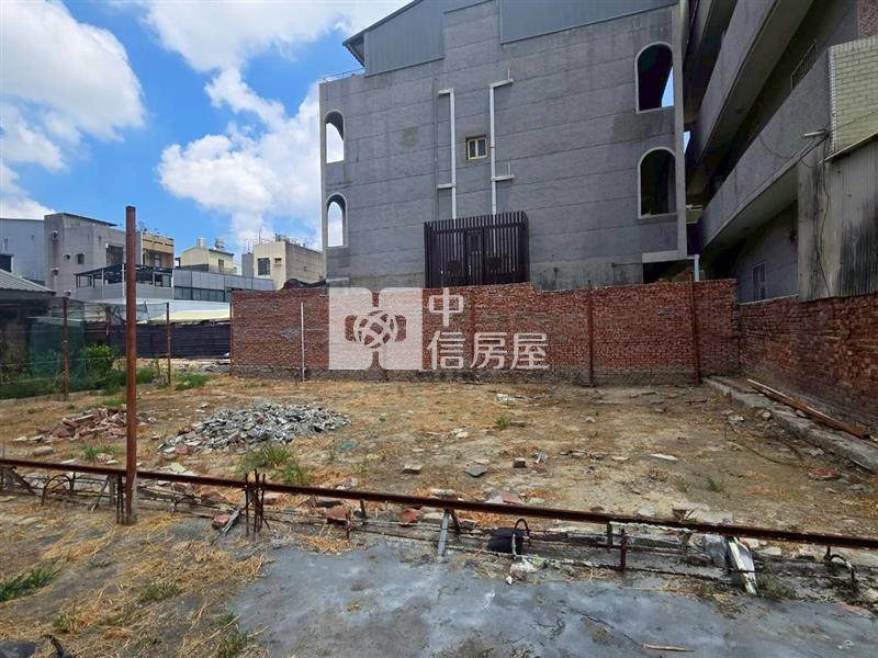 新化臨中正路商業+住宅建地房屋室內格局與周邊環境