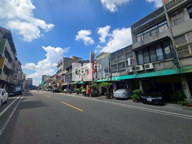 新化臨中正路商業+住宅建地房屋室內格局與周邊環境