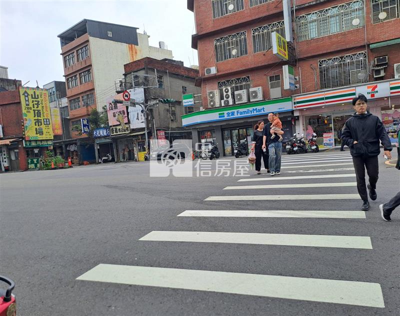 平鎮山仔頂商圈透店房屋室內格局與周邊環境