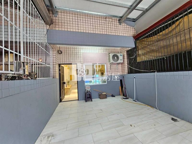 佳冬市區車庫孝親別墅房屋室內格局與周邊環境