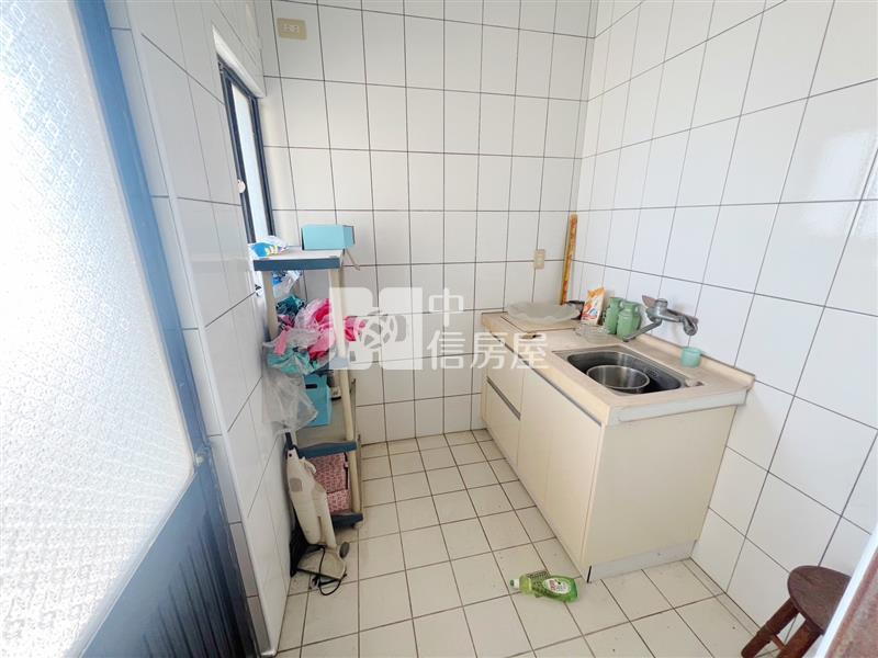 統一新城邊間三樓房屋室內格局與周邊環境