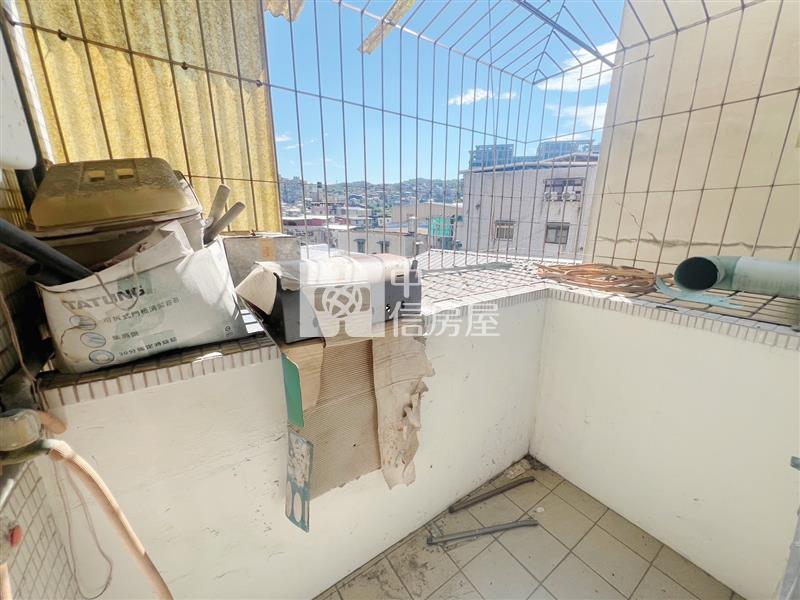統一新城邊間三樓房屋室內格局與周邊環境