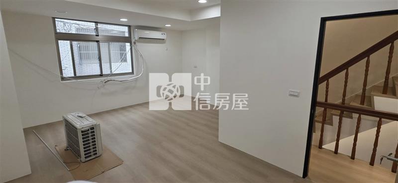 近金陵路整新美透天房屋室內格局與周邊環境