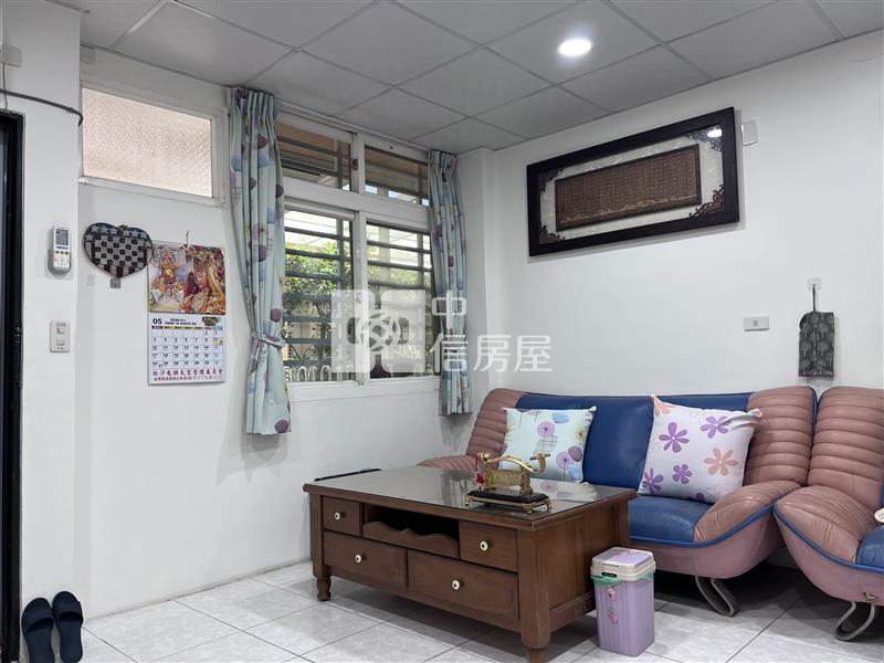 紅瓦鎮屋況佳透天車墅房屋室內格局與周邊環境