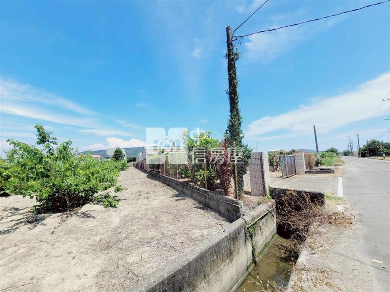 阿蓮都內美農地+合法資材室房屋室內格局與周邊環境