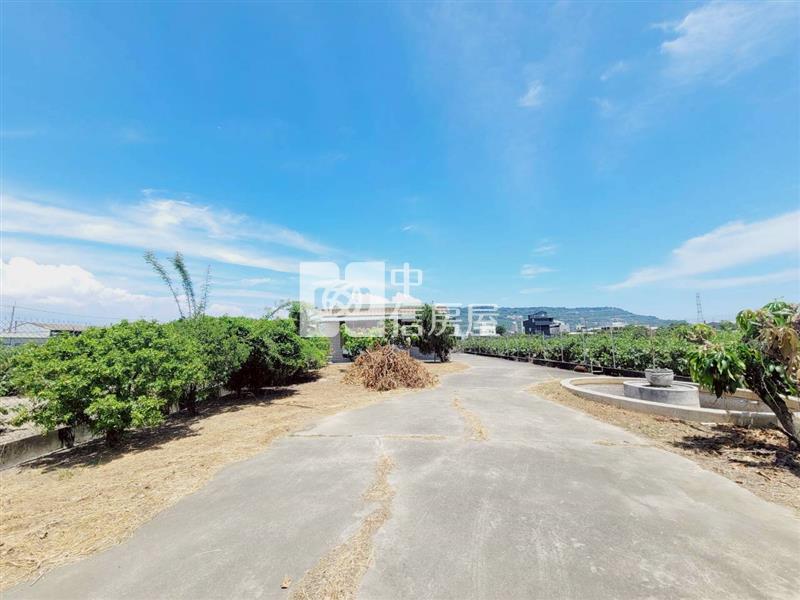 阿蓮都內美農地+合法資材室房屋室內格局與周邊環境