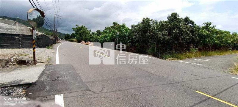 大崗山地平坦芭樂農地房屋室內格局與周邊環境