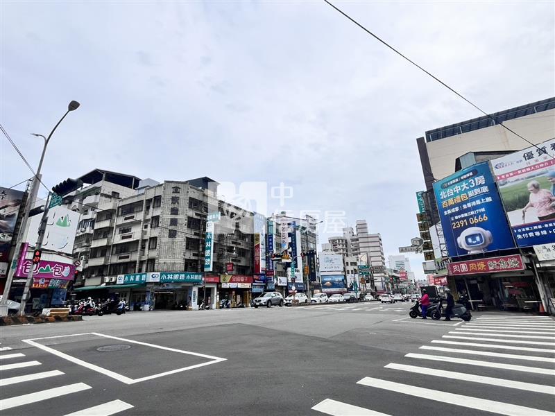 國際莊園角間1-3樓金店房屋室內格局與周邊環境