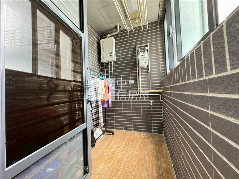近青埔大江邊間景觀三房車房屋室內格局與周邊環境