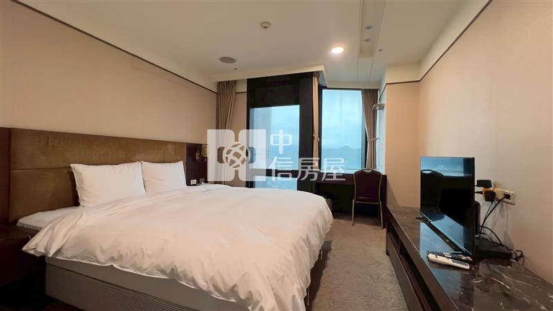 J40.皇冠商業大樓28F【捷運新北園區站加盟店】房屋室內格局與周邊環境