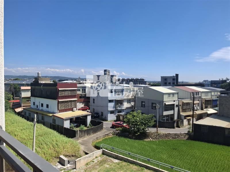 石川硯|全新未住2房車(建商保留戶)房屋室內格局與周邊環境