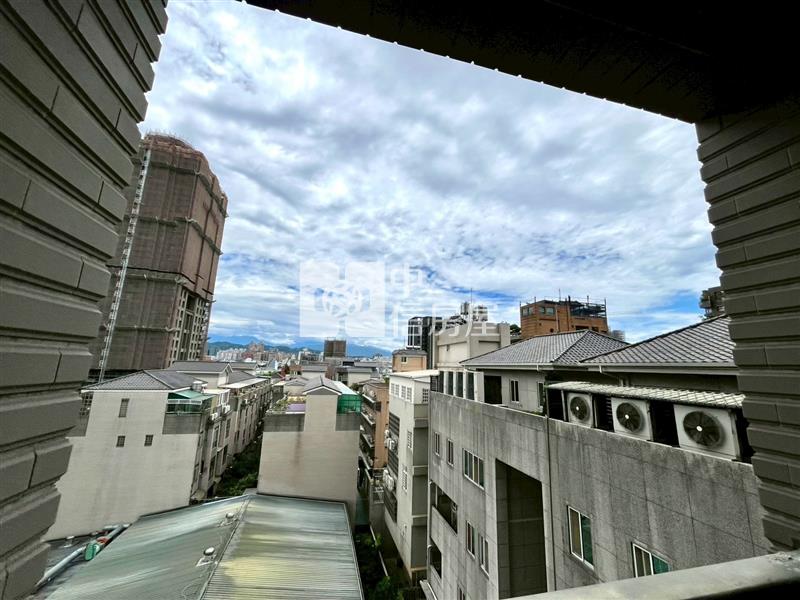 惠宇青田大三房 平車房屋室內格局與周邊環境