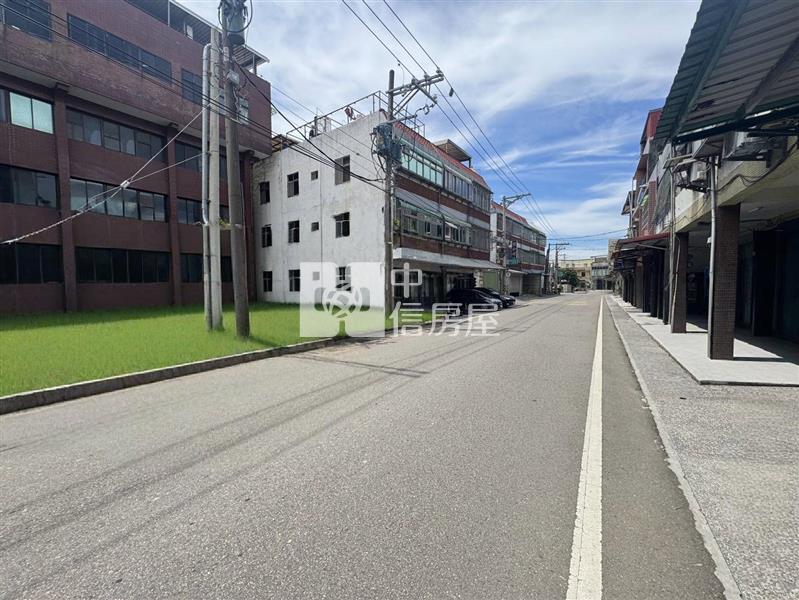 近過嶺重劃區超大地坪透天-土地54坪房屋室內格局與周邊環境