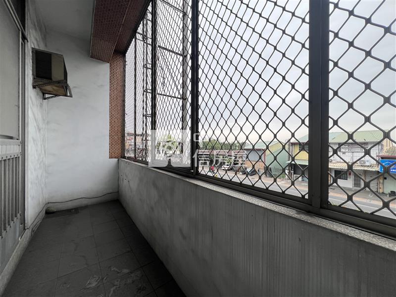 屏東房屋《麟洛郵局金店面》房屋室內格局與周邊環境