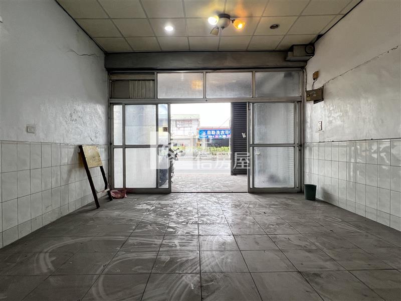 屏東房屋《麟洛郵局金店面》房屋室內格局與周邊環境