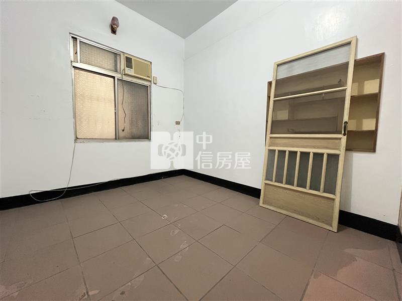 屏東房屋《麟洛郵局金店面》房屋室內格局與周邊環境