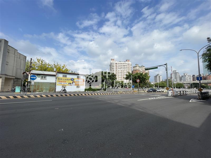 崇倫街4套房房屋室內格局與周邊環境