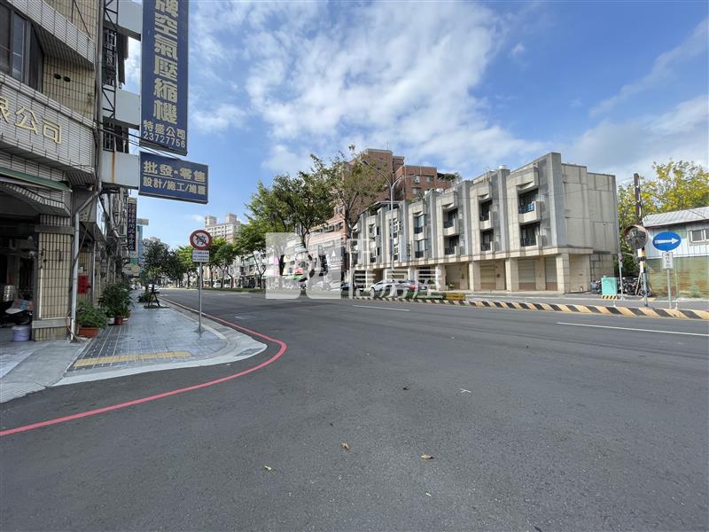崇倫街4套房房屋室內格局與周邊環境