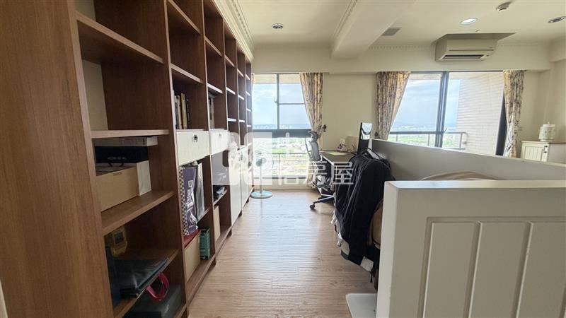 高樓層採光景觀美宅房屋室內格局與周邊環境