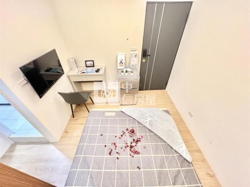 篤行路4套房房屋室內格局與周邊環境
