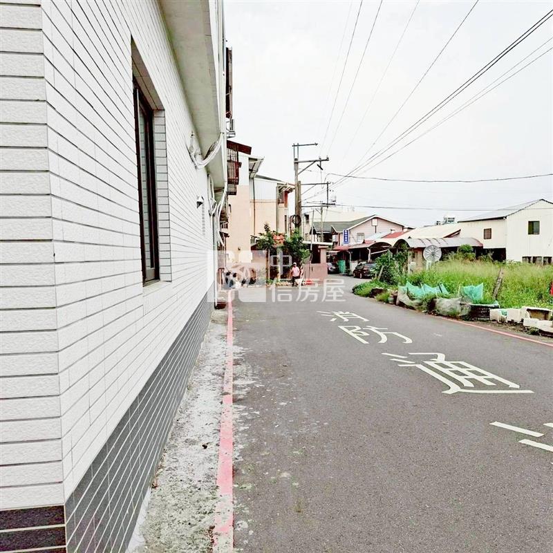 竹山集山路邊間透天房屋室內格局與周邊環境