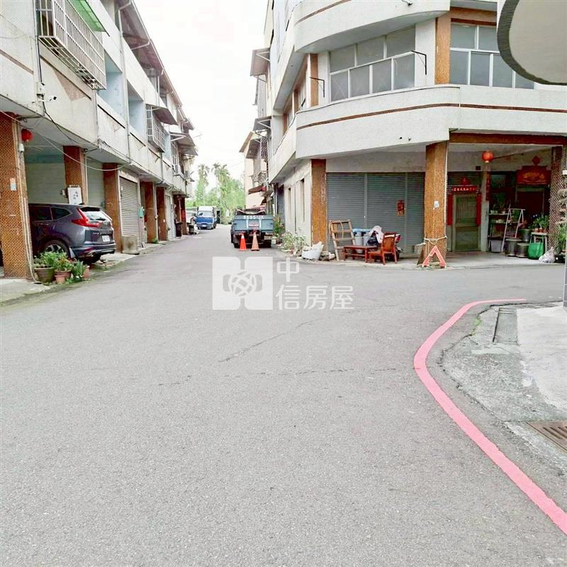 竹山集山路邊間透天房屋室內格局與周邊環境