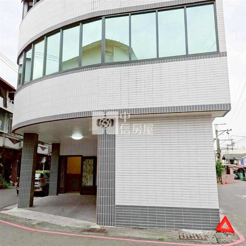 竹山集山路邊間透天房屋室內格局與周邊環境
