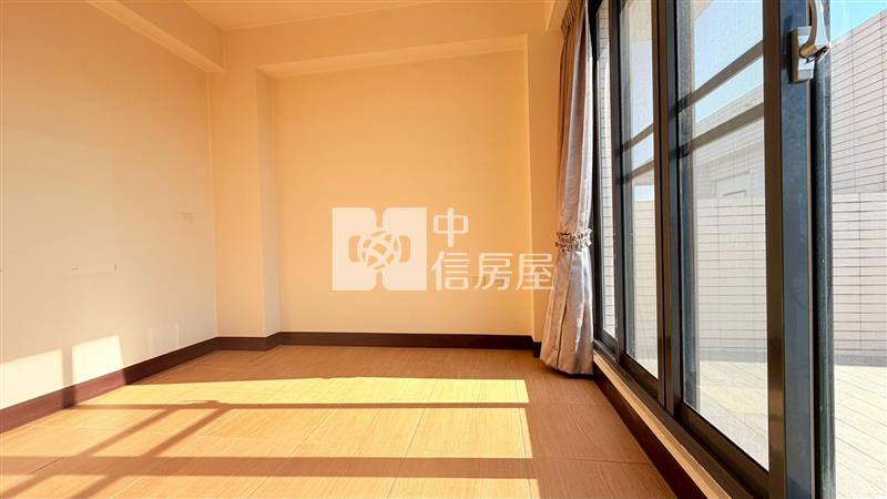 西區質感雙車庫別墅房屋室內格局與周邊環境