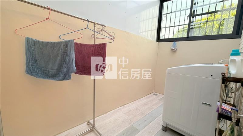 西區質感雙車庫別墅房屋室內格局與周邊環境