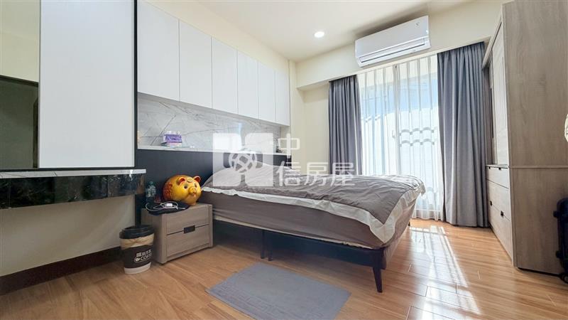 西區質感雙車庫別墅房屋室內格局與周邊環境