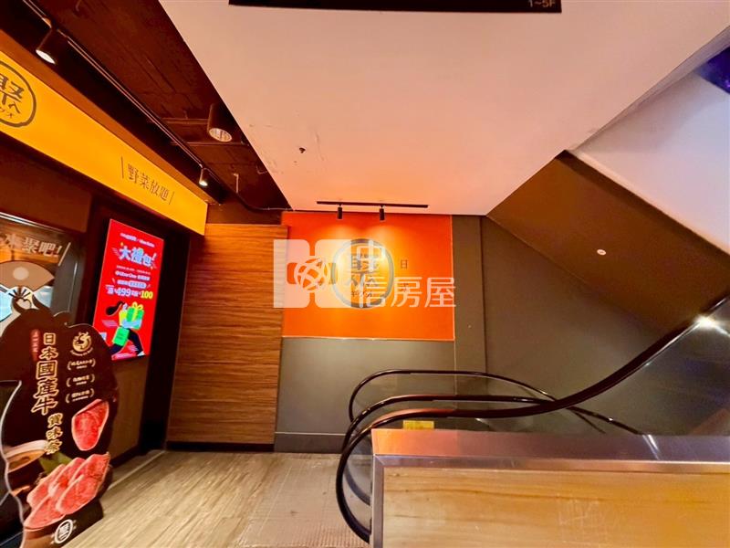 基隆地標麗榮皇冠知名店家現成金房東房屋室內格局與周邊環境