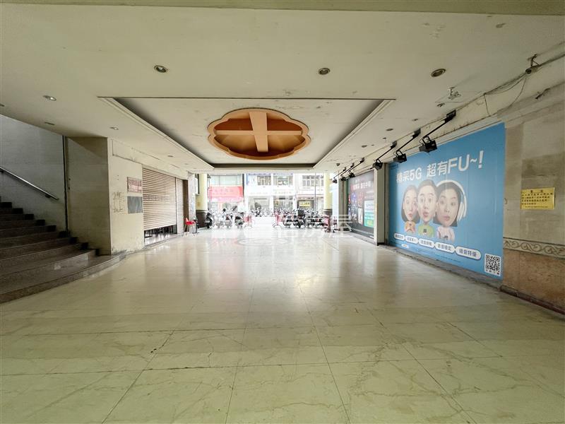學府路6套房房屋室內格局與周邊環境