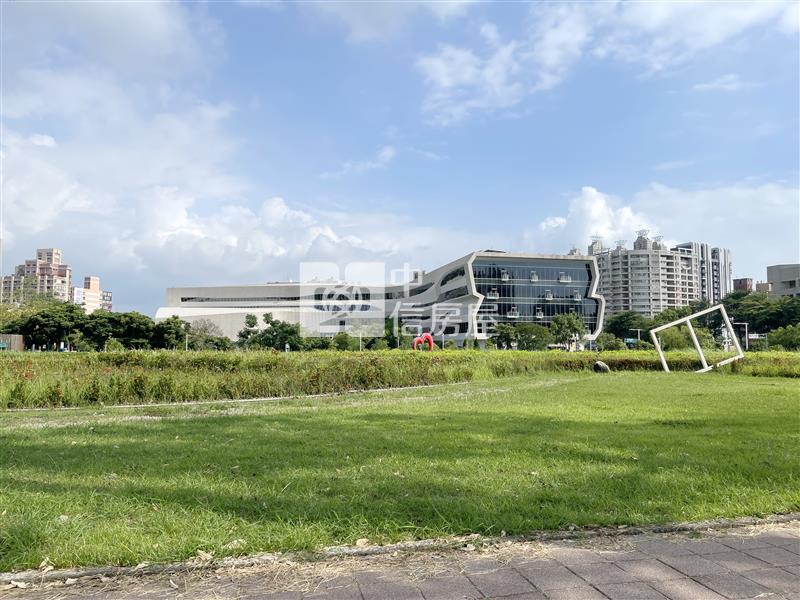 學府路6套房房屋室內格局與周邊環境