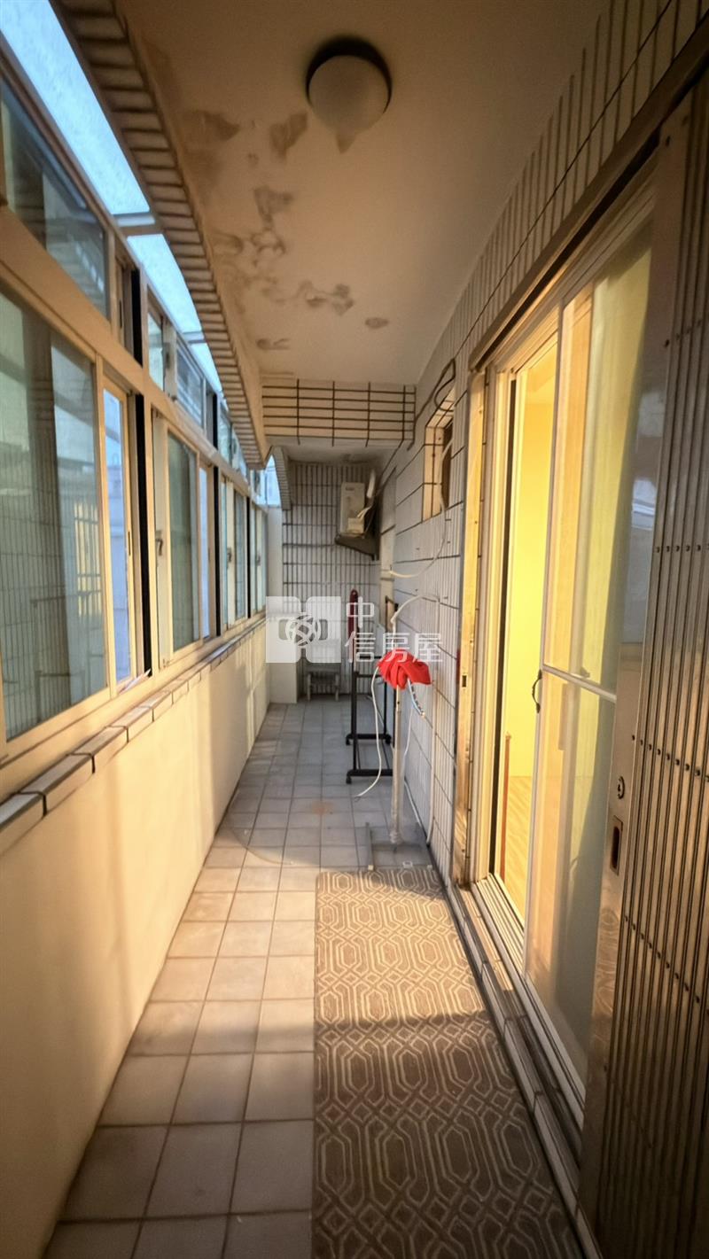 平鎮車站邊間大面寬大地坪透天房屋室內格局與周邊環境