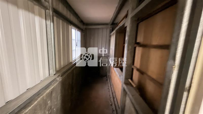 平鎮車站邊間大面寬大地坪透天房屋室內格局與周邊環境