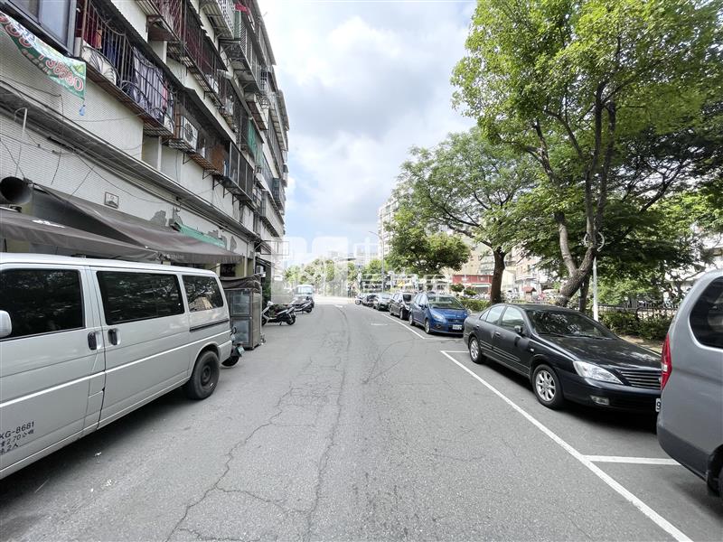 柳川西路套房房屋室內格局與周邊環境