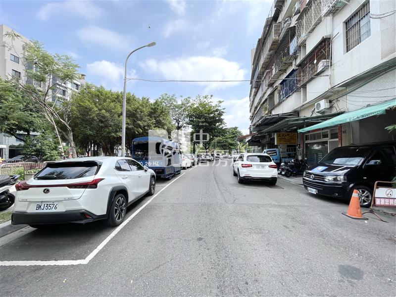 柳川西路套房房屋室內格局與周邊環境