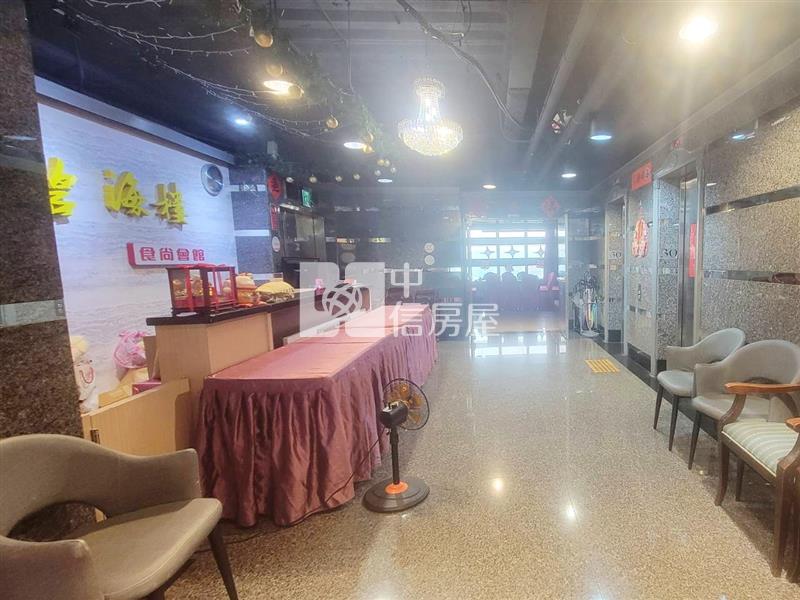 皇冠高樓山海美景房屋室內格局與周邊環境