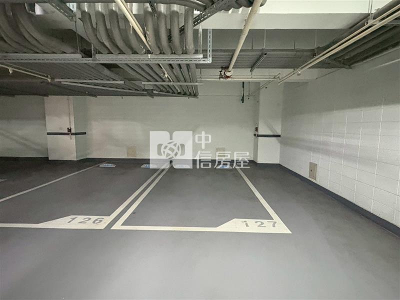 興大康橋朝南帝王戶兩房平車房屋室內格局與周邊環境