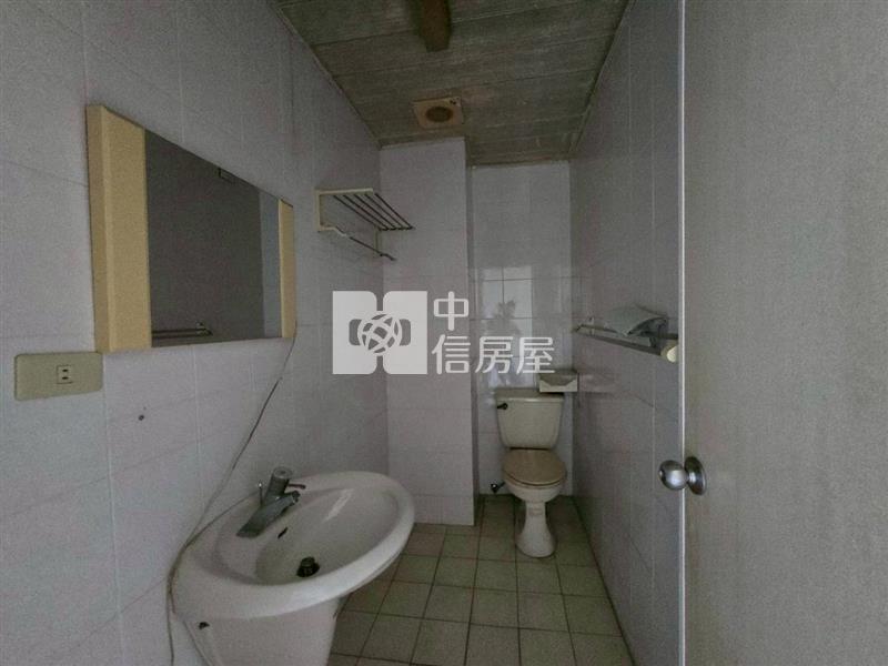 奇美醫院旁黃金透住大透天房屋室內格局與周邊環境